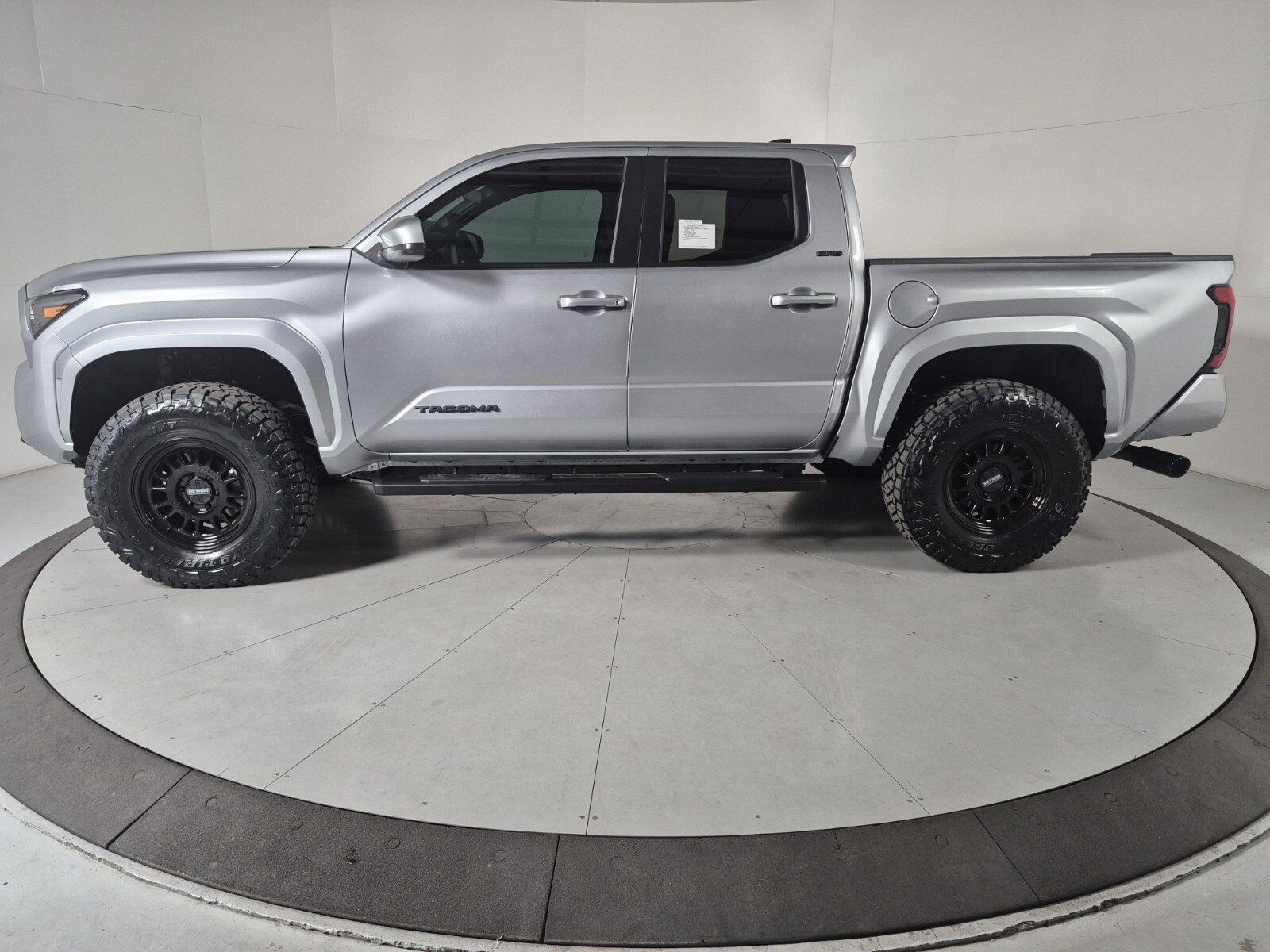 New 2026 Toyota Tacoma SR5 AWD/4WD image 2