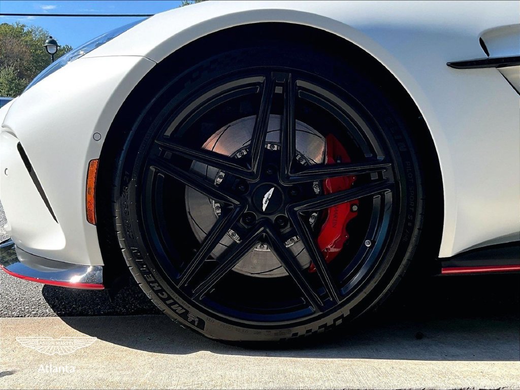 Used 2026 Aston Martin V8 Vantage S RWD image 9