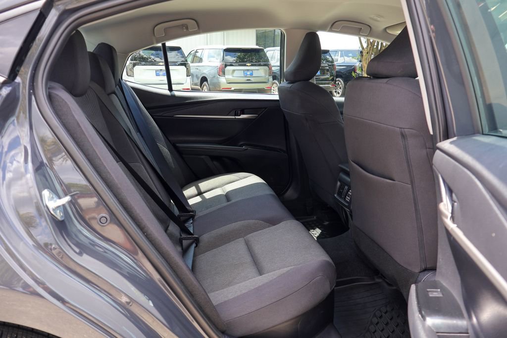 Used 2025 Toyota Camry LE FWD image 11