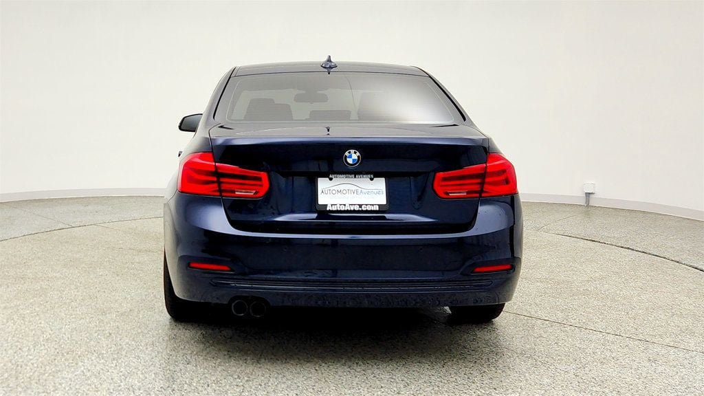 Used 2017 BMW 330i xDrive Sedan w/ Premium Package AWD/4WD image 6