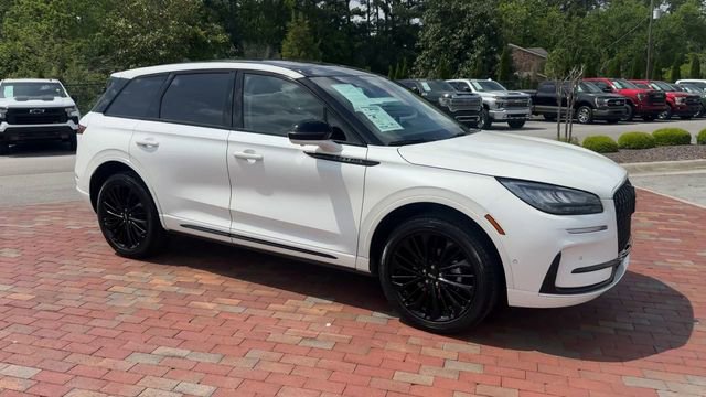 Used 2024 Lincoln Corsair FWD w/ Equipment Group 102A image 4