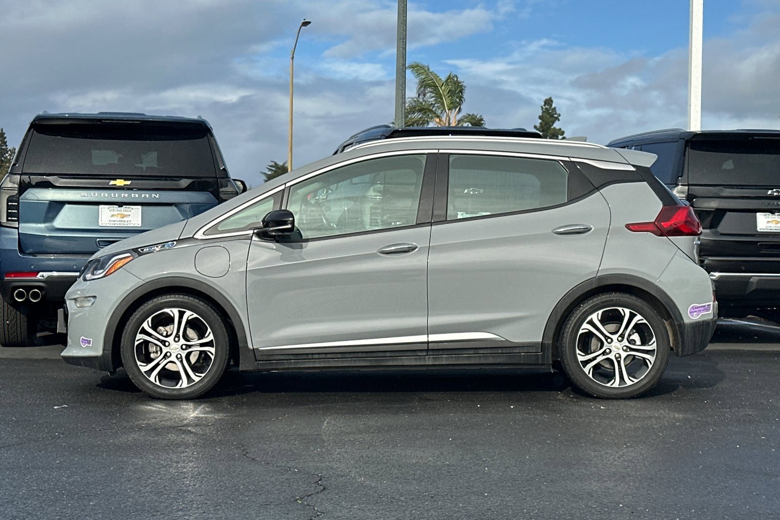 Used 2019 Chevrolet Bolt Premier w/ Infotainment Package image 8