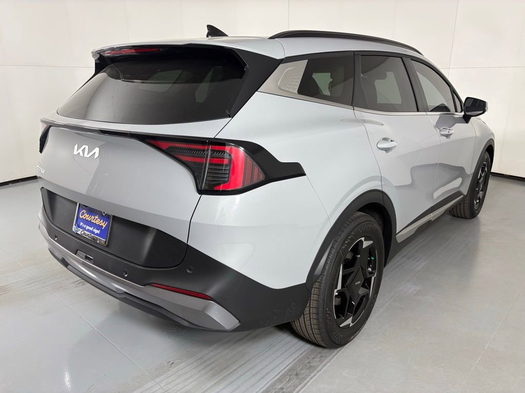 New 2026 Kia Sportage EX image 8