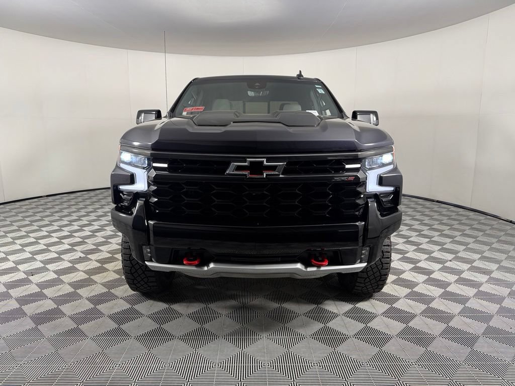 Used 2024 Chevrolet Silverado 1500 ZR2 w/ Technology Package AWD/4WD image 4