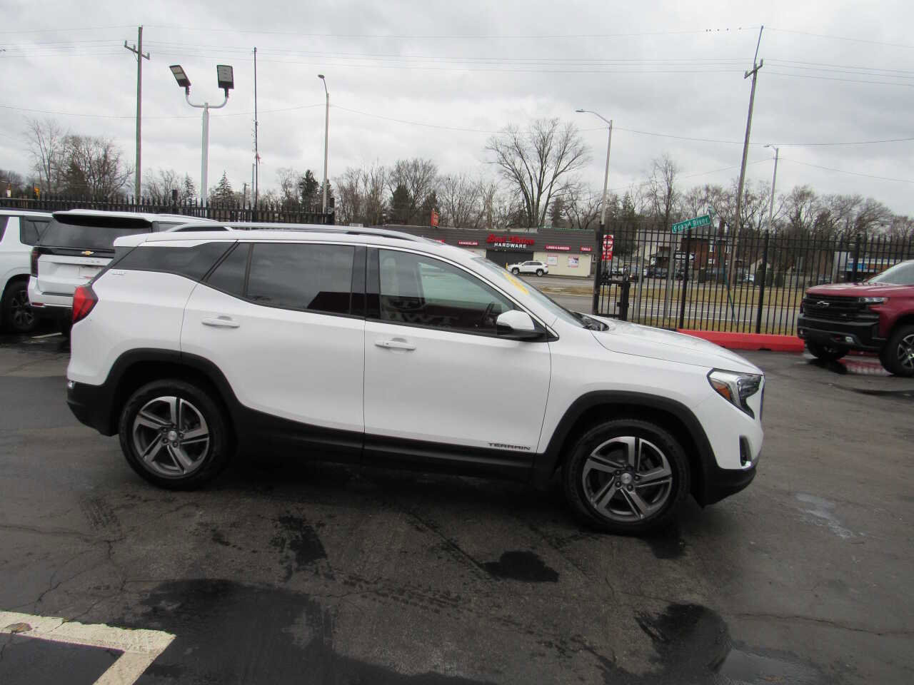 Used 2018 GMC Terrain SLT w/ Preferred Package image 4