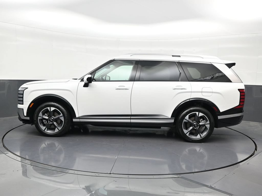 Used 2026 Hyundai Palisade Limited FWD image 2