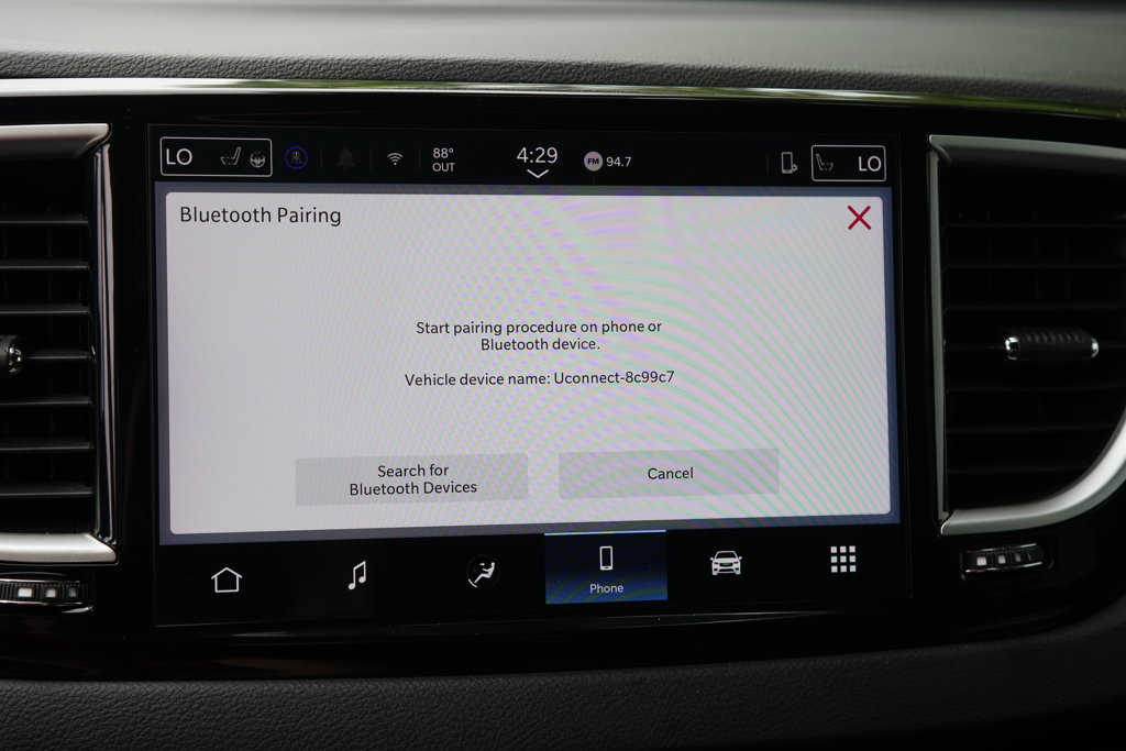 Used 2025 Chrysler Pacifica Select FWD image 29