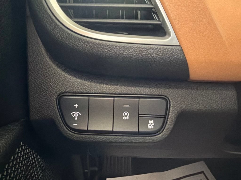 Used 2024 Kia Seltos EX AWD/4WD image 12
