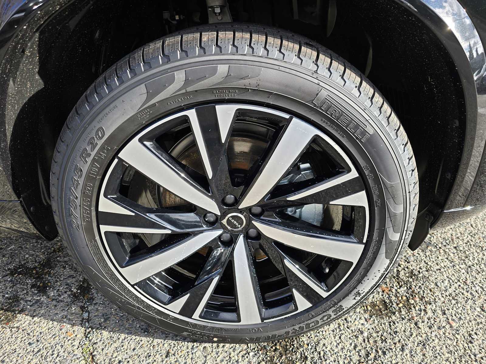 New 2026 Volvo XC90 B5 Core AWD/4WD image 9