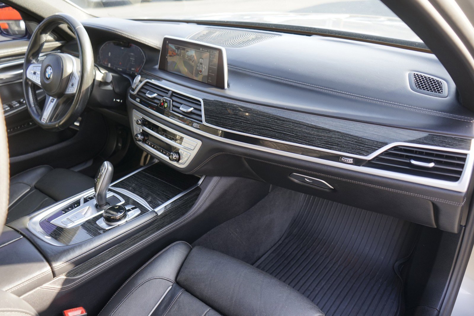 Used 2021 BMW 750i xDrive w/ Executive Package image 20