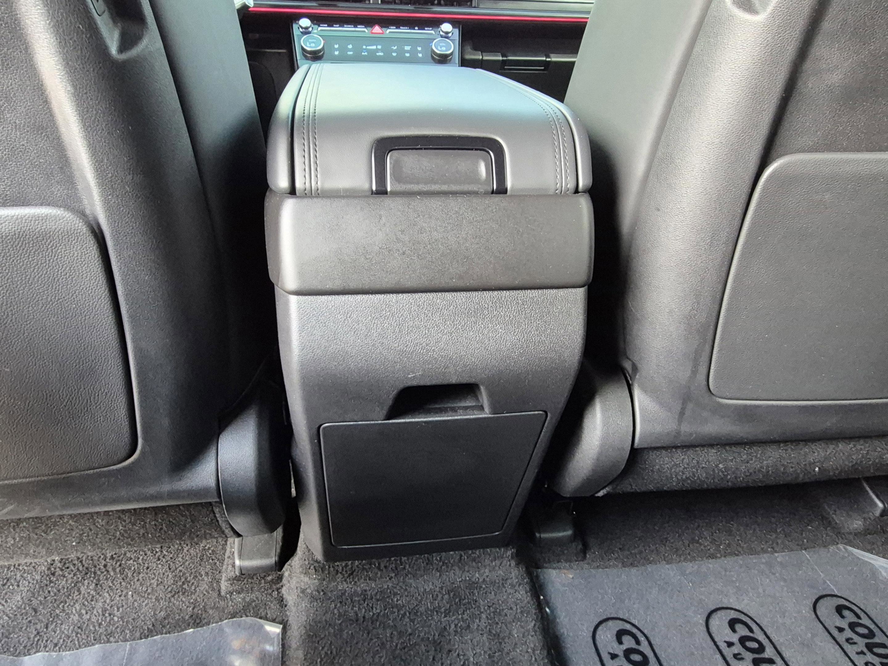 Used 2024 Hyundai Santa Fe Calligraphy AWD/4WD image 15