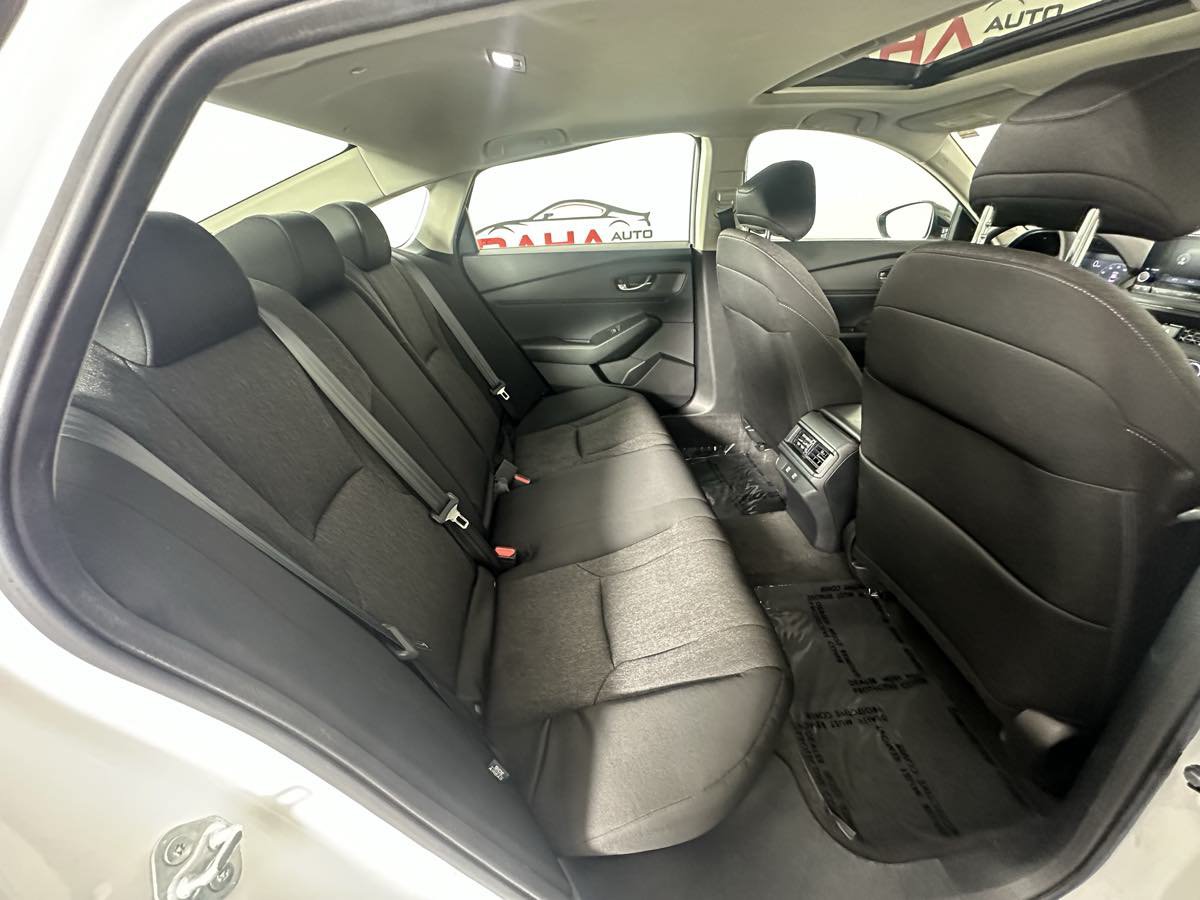 Used 2025 Honda Accord SE image 27