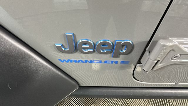 Used 2023 Jeep Wrangler Unlimited w/ 8.4" Radio Group AWD/4WD image 9