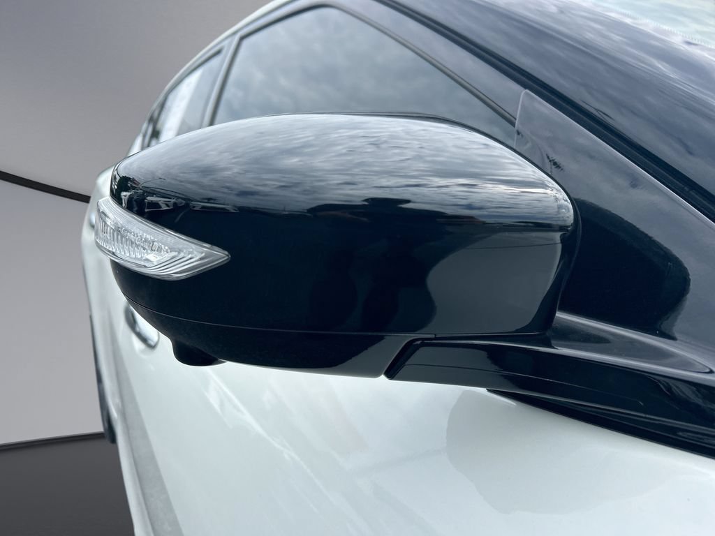 Used 2022 Nissan Maxima Platinum w/ Sport Mat Group FWD image 13
