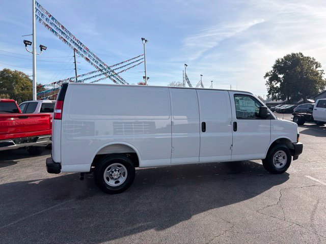 New 2027 Chevrolet Express 3500 Extended w/ Driver Convenience Package RWD image 11