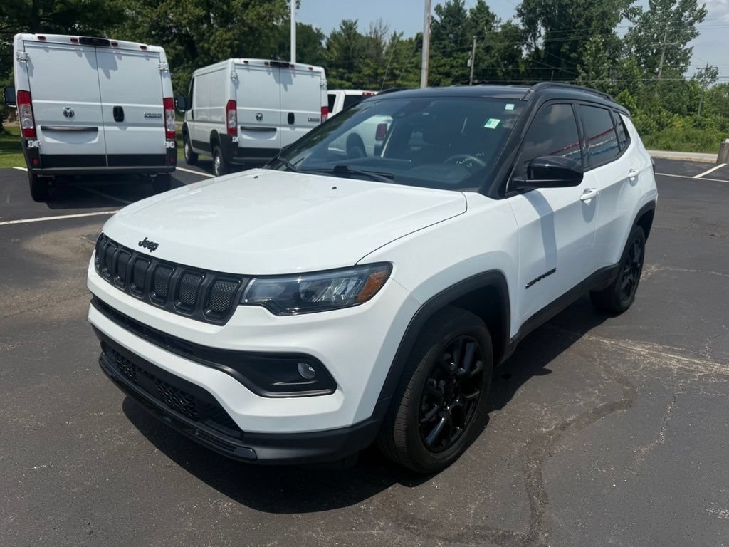 Used 2022 Jeep Compass Latitude AWD/4WD image 8