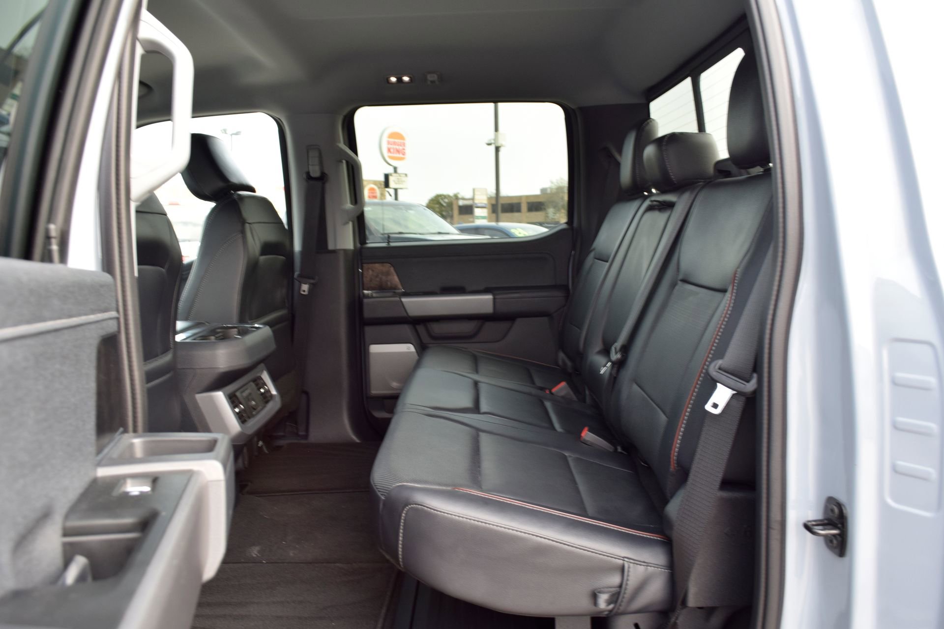 Used 2024 Ford F250 Lariat w/ Black Appearance Package image 20