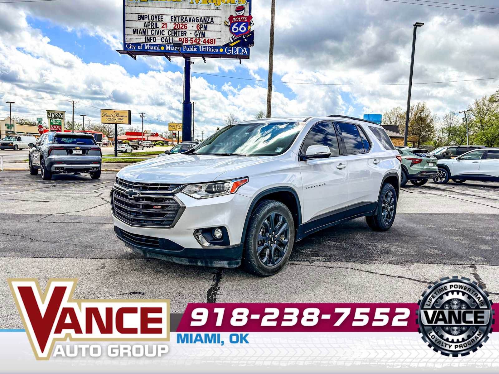 Used 2019 Chevrolet Traverse RS image 3