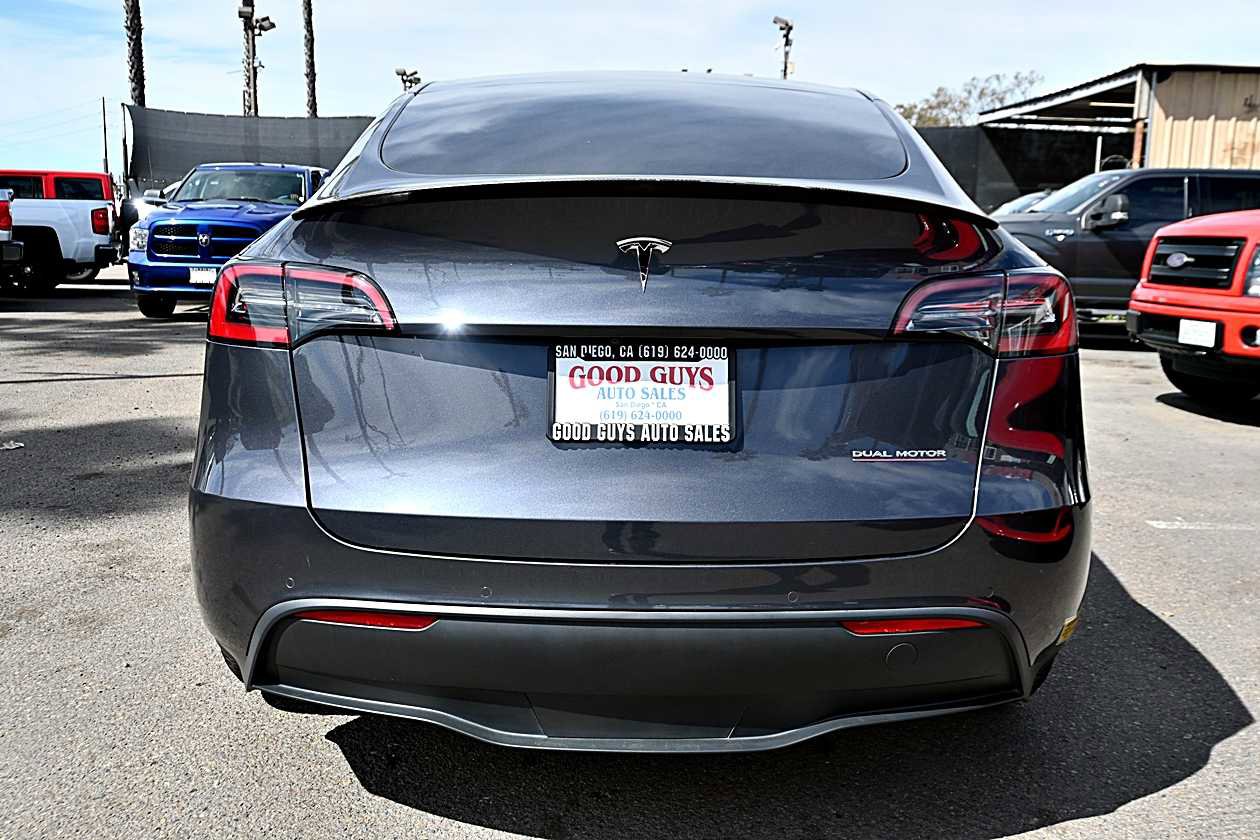 Used 2022 Tesla Model Y Performance AWD/4WD image 6