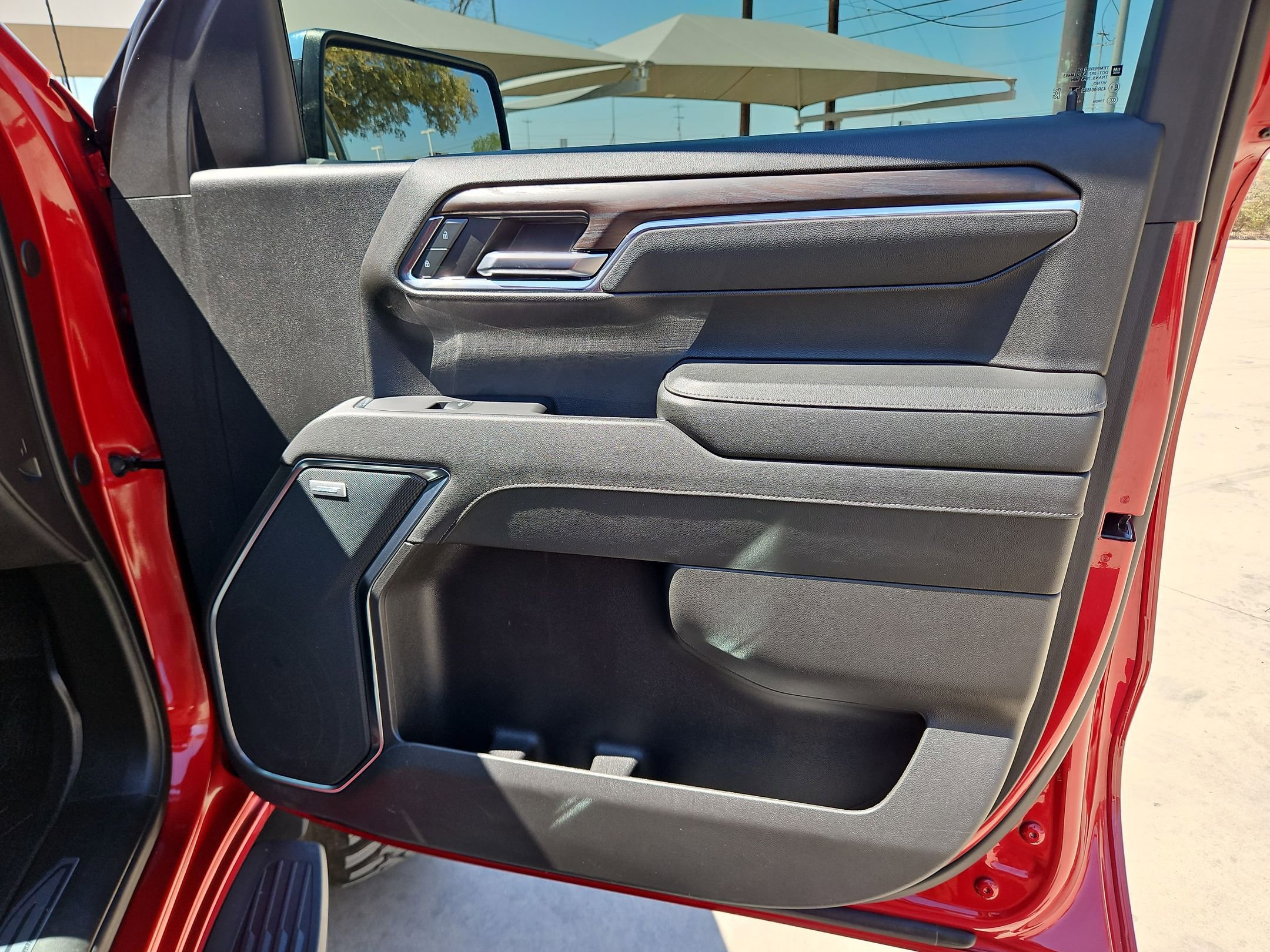 Used 2024 GMC Sierra 1500 SLT RWD image 31