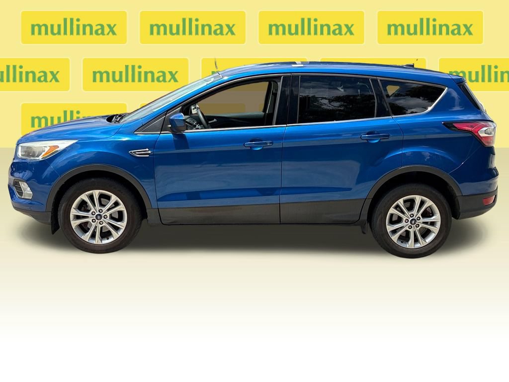 Used 2017 Ford Escape SE w/ SE Cold Weather Package FWD image 10