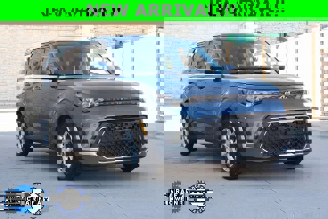 Used 2023 Kia Soul LX w/ LX Technology Package