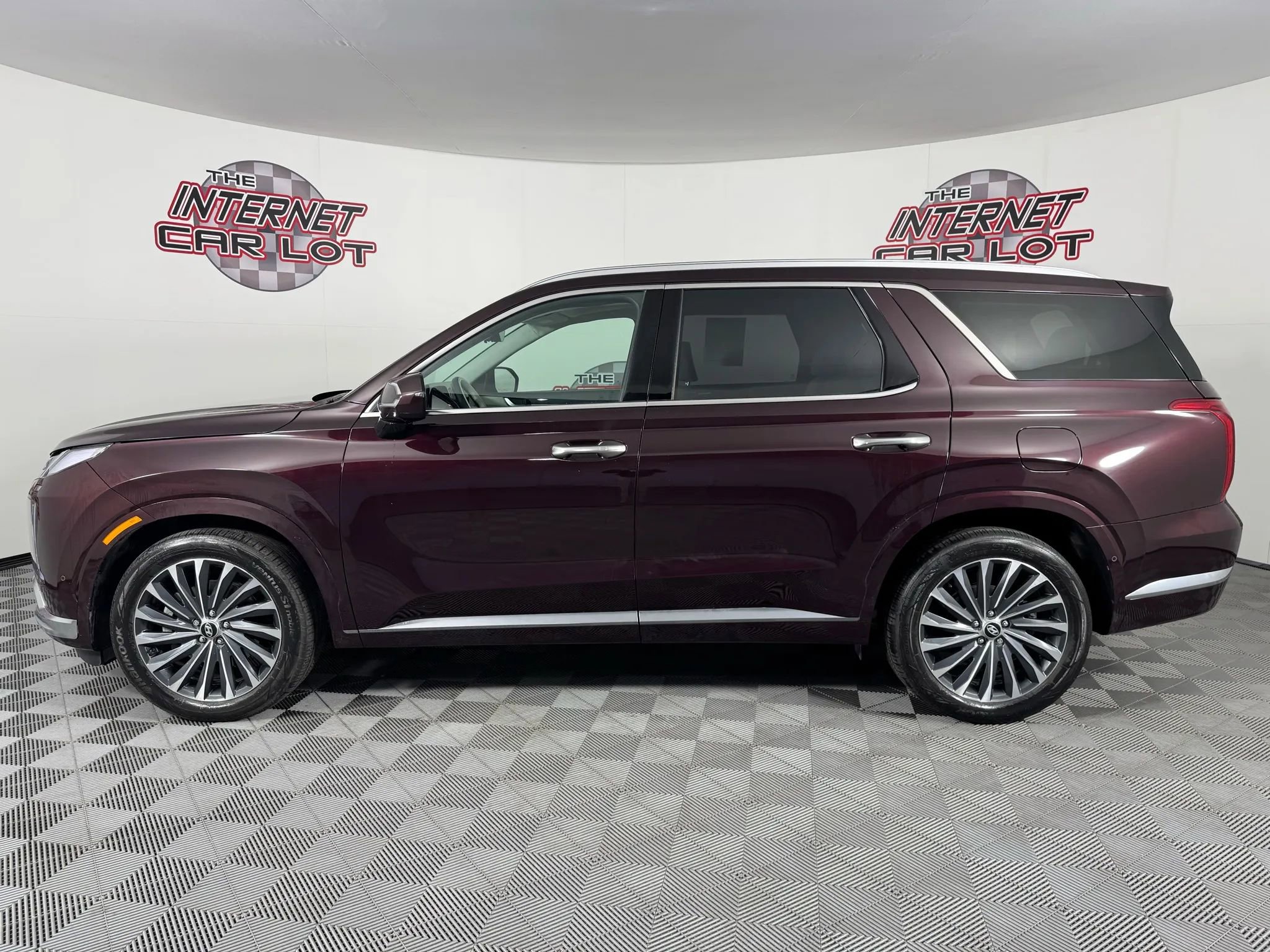Used 2023 Hyundai Palisade Calligraphy w/ Cargo Package image 4