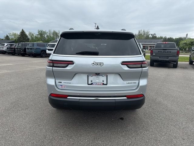Used 2023 Jeep Grand Cherokee L Limited w/ Luxury Tech Group II AWD/4WD image 4