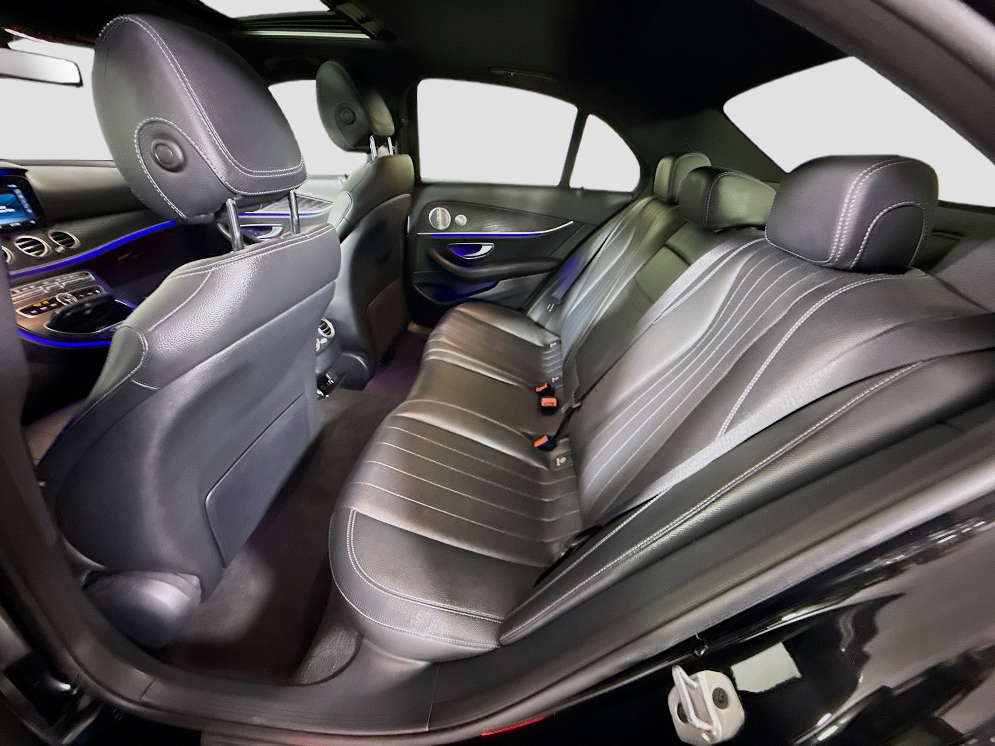 Used 2020 Mercedes-Benz E 350 Sedan w/ Premium Package image 25