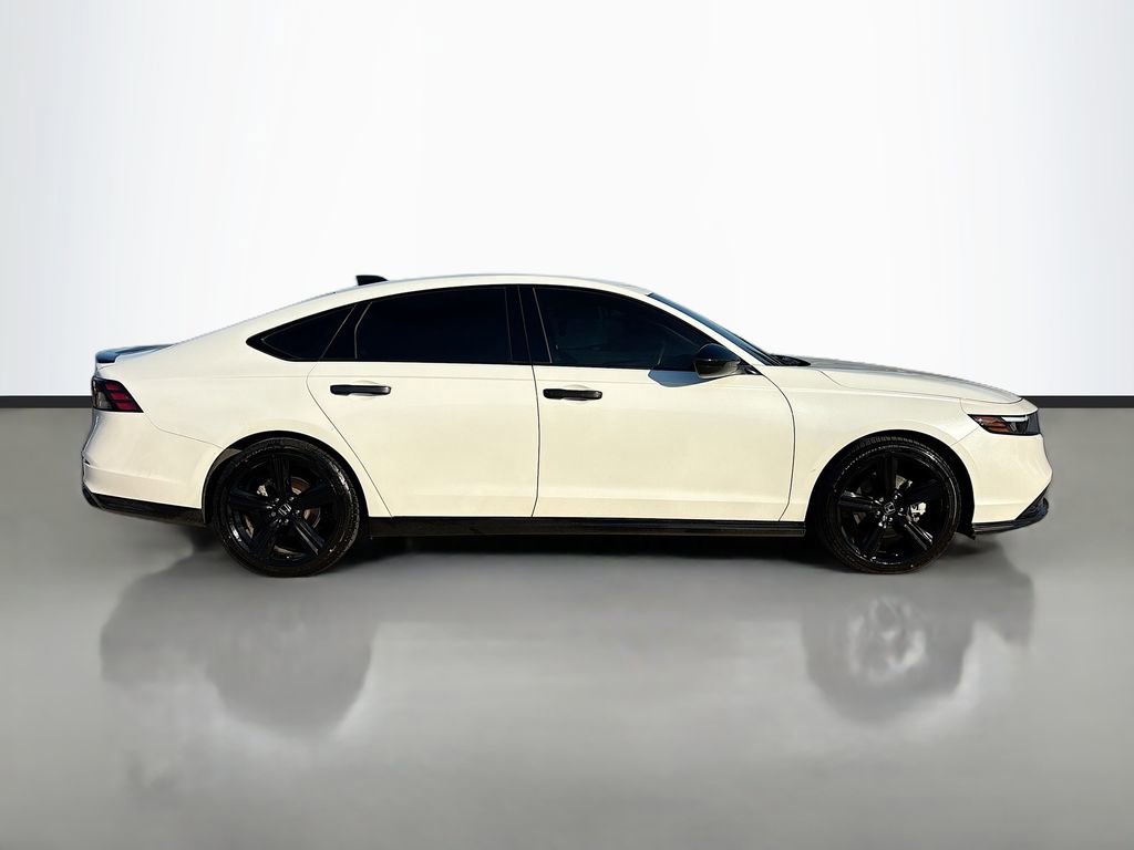 Used 2023 Honda Accord Sport image 4