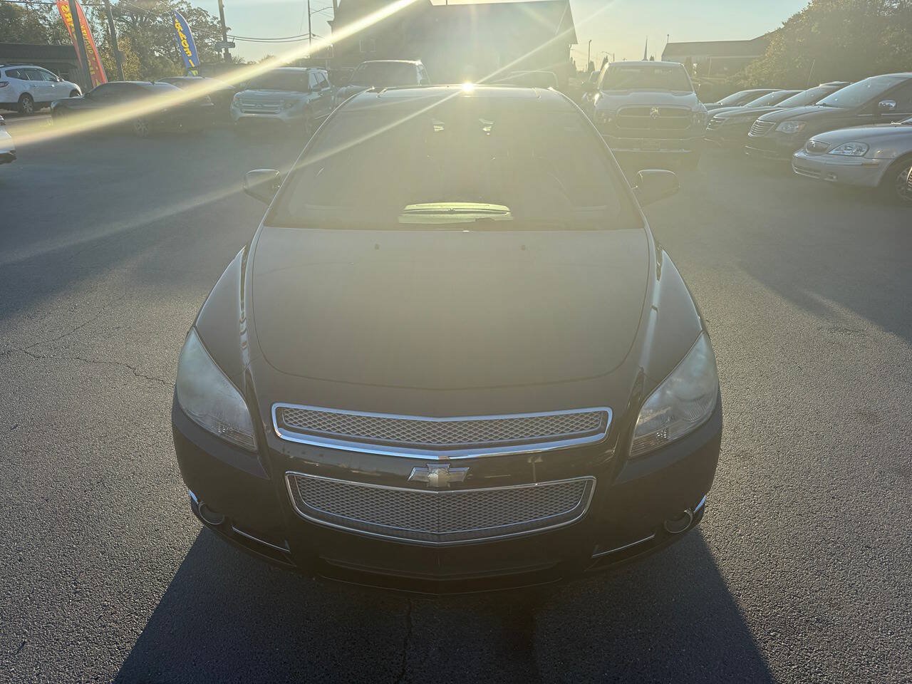 Used 2010 Chevrolet Malibu LTZ w/ HFV6 Engine Package FWD image 9