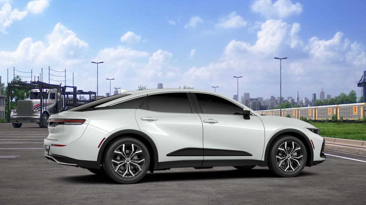 New 2026 Toyota Crown XLE image 16