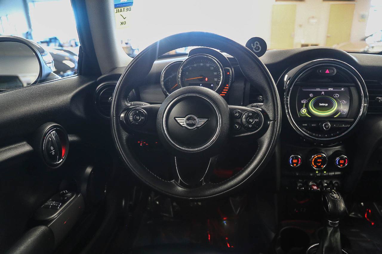 Used 2016 MINI Cooper 2-Door Hardtop FWD image 13