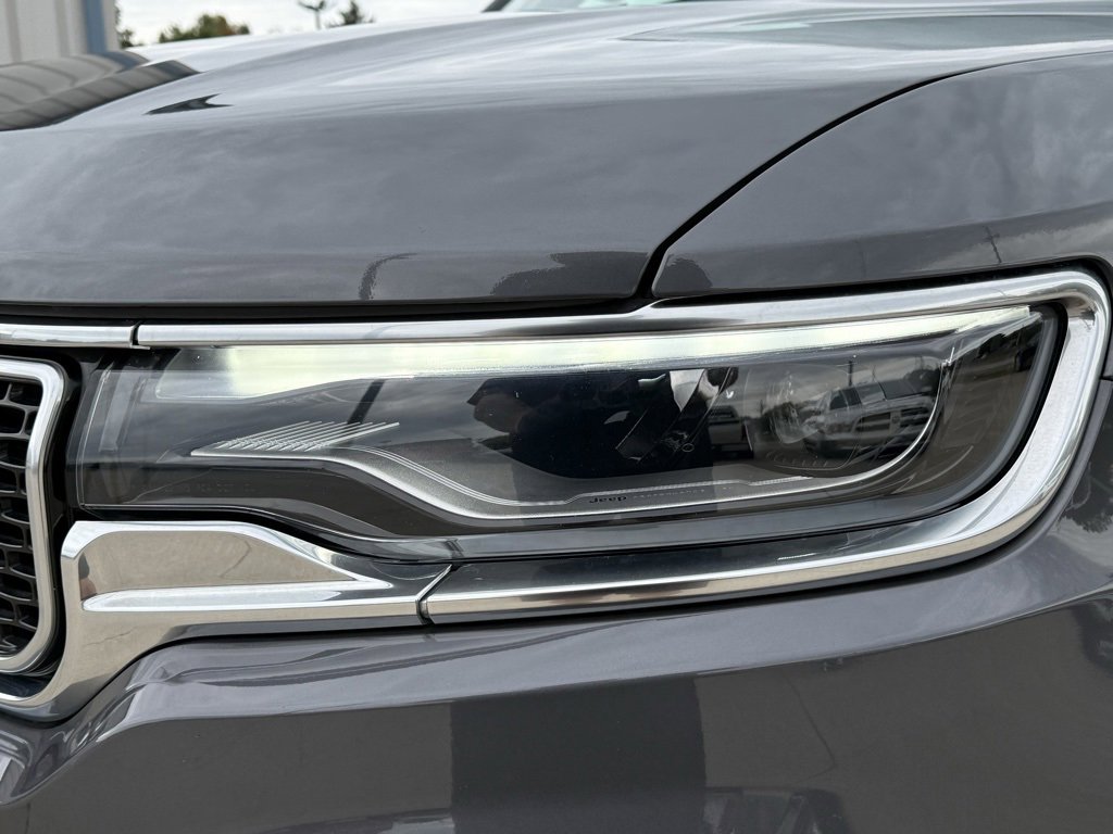 Used 2024 Jeep Wagoneer L Series II w/ Flexible Seating Group image 10