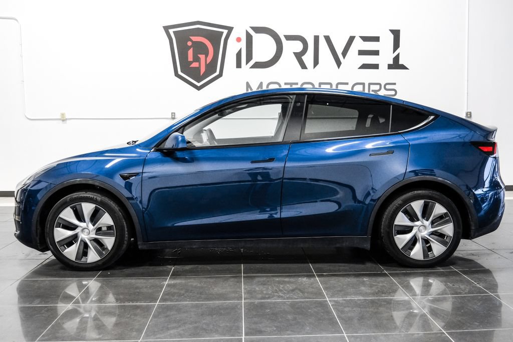 Used 2021 Tesla Model Y Long Range AWD/4WD image 12