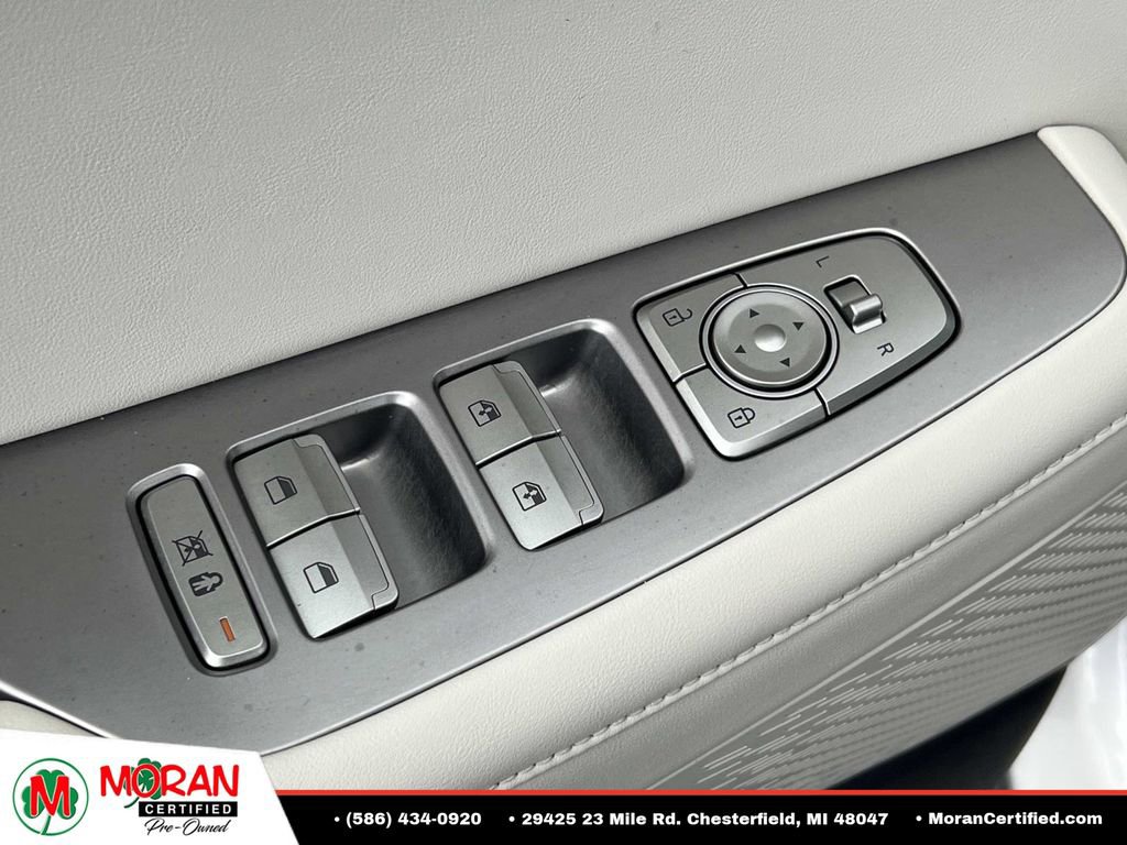 Used 2022 Hyundai Palisade SEL w/ 8P Bench Seat Package FWD image 17