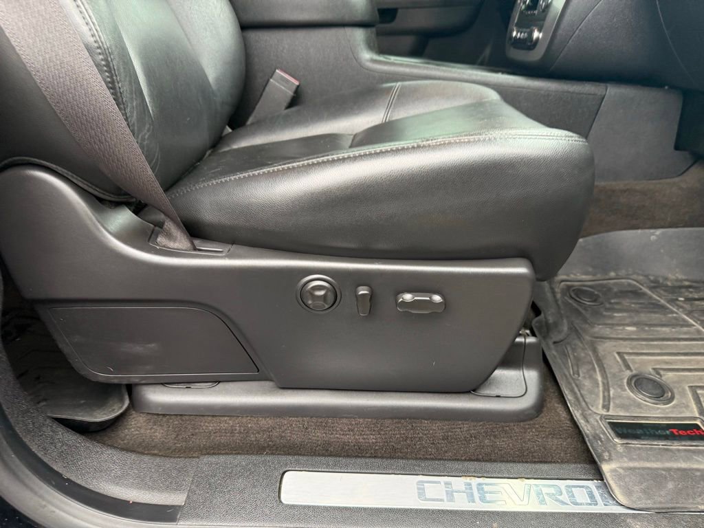 Used 2013 Chevrolet Silverado 2500 LTZ w/ LTZ Plus Package image 21