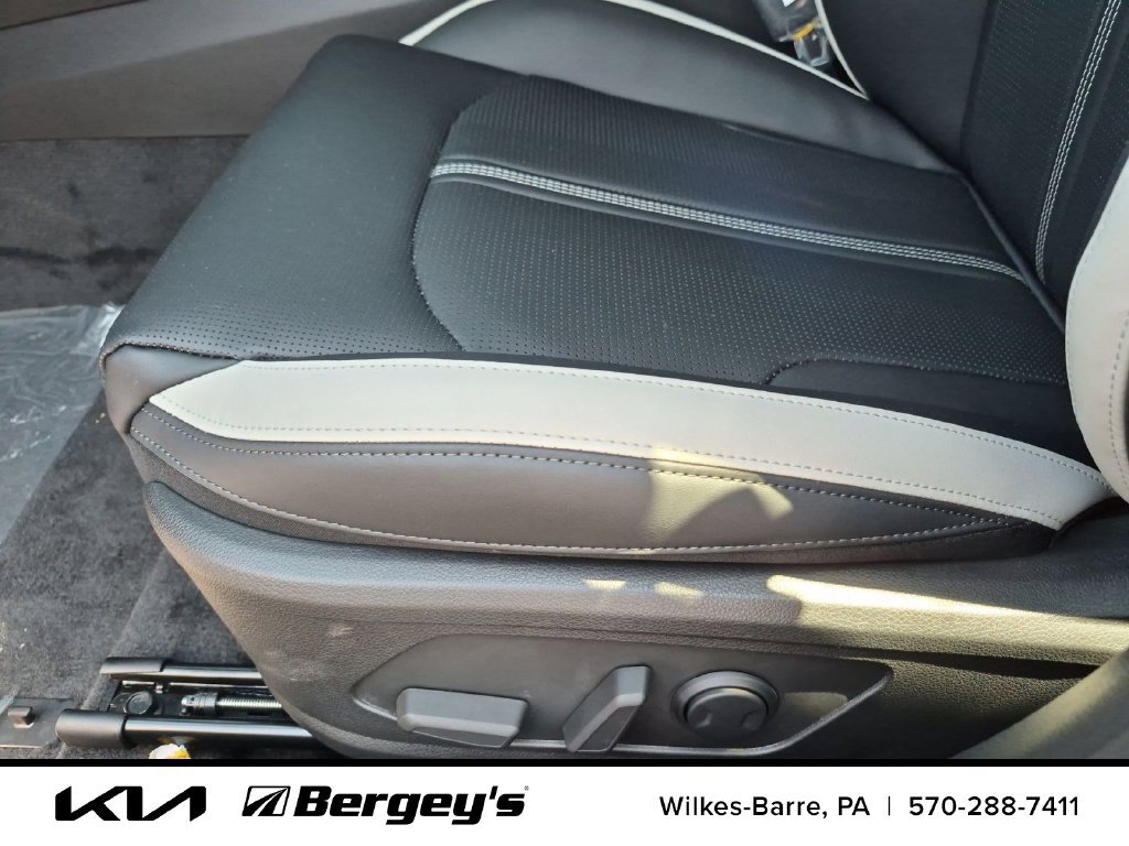 New 2026 Kia K5 GT-Line w/ GT-Line Premium Package FWD image 21