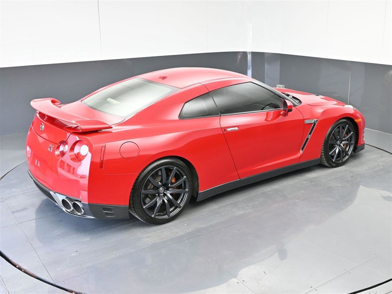 Used 2013 Nissan GT-R Premium AWD/4WD image 24