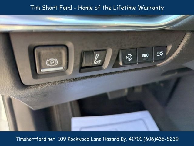 Used 2022 Cadillac XT4 Premium Luxury w/ Sun And Sound Package AWD/4WD image 14