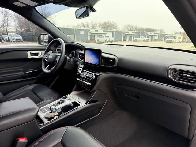 Used 2023 Ford Explorer ST-Line w/ Class IV Trailer Tow Package image 9