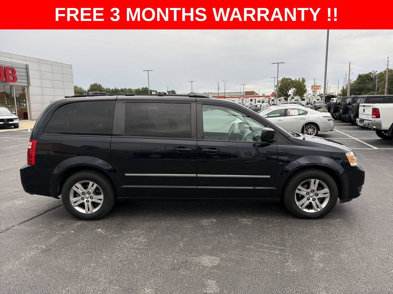 Used 2010 Dodge Grand Caravan Crew w/ Family Value Group FWD image 31