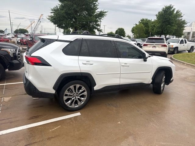 Used 2023 Toyota RAV4 XLE Premium FWD image 3