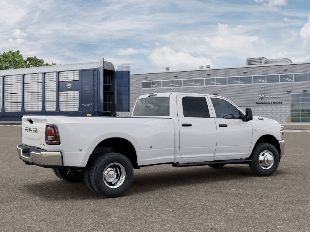 New 2027 RAM 3500 Tradesman AWD/4WD image 4