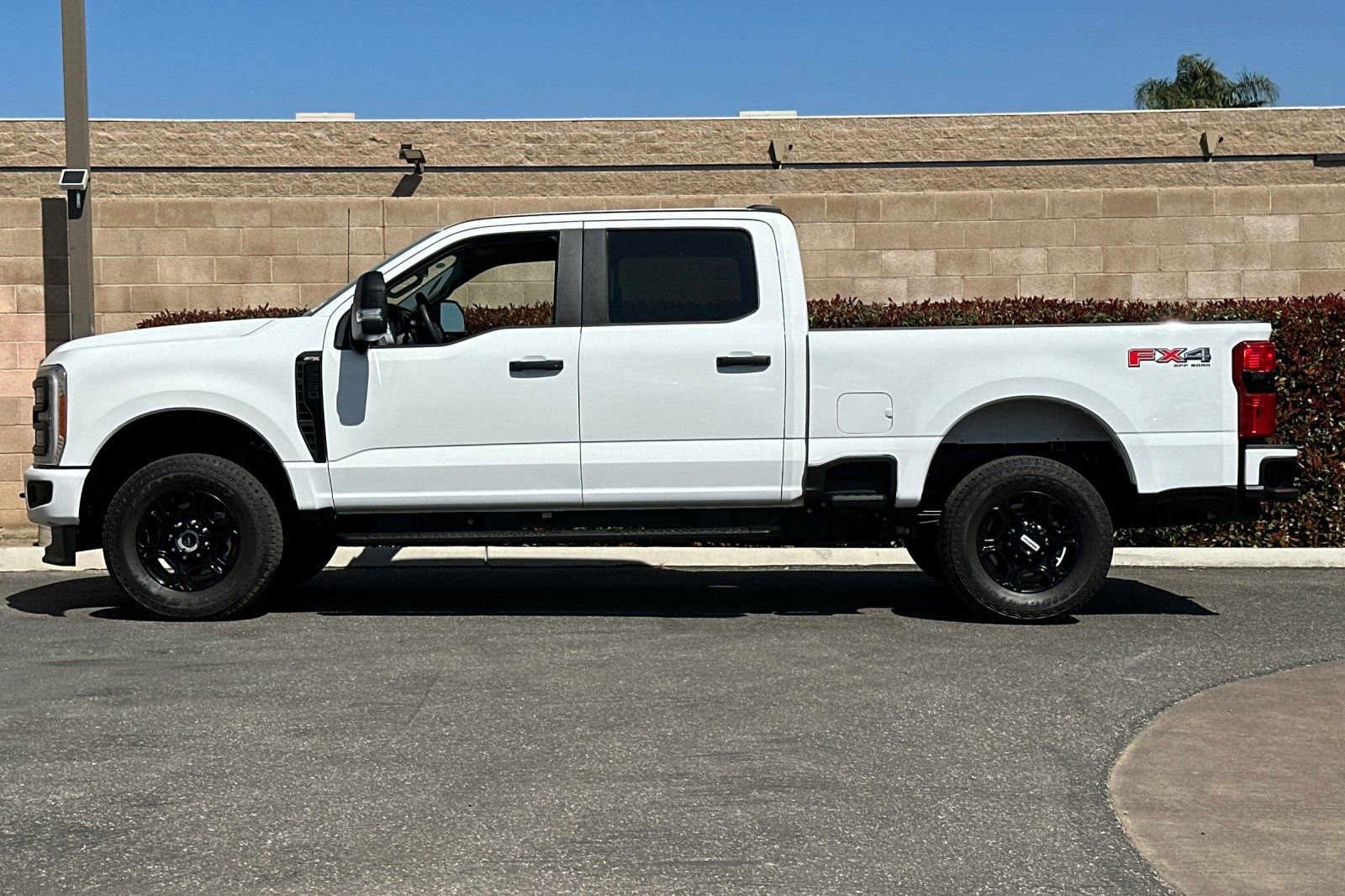 Used 2023 Ford F250 XL w/ STX Appearance Package image 7