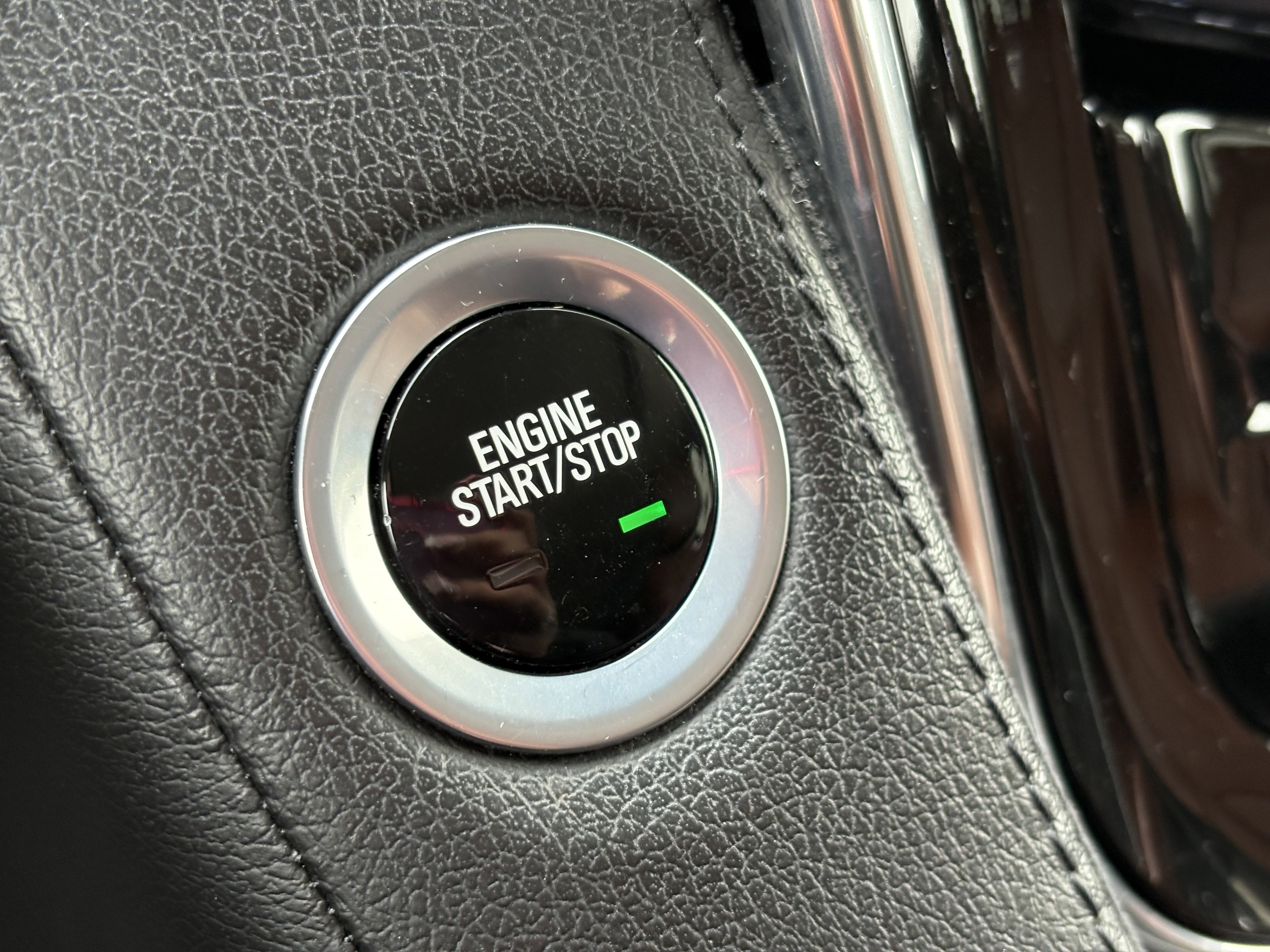 Used 2018 Cadillac Escalade Luxury image 29