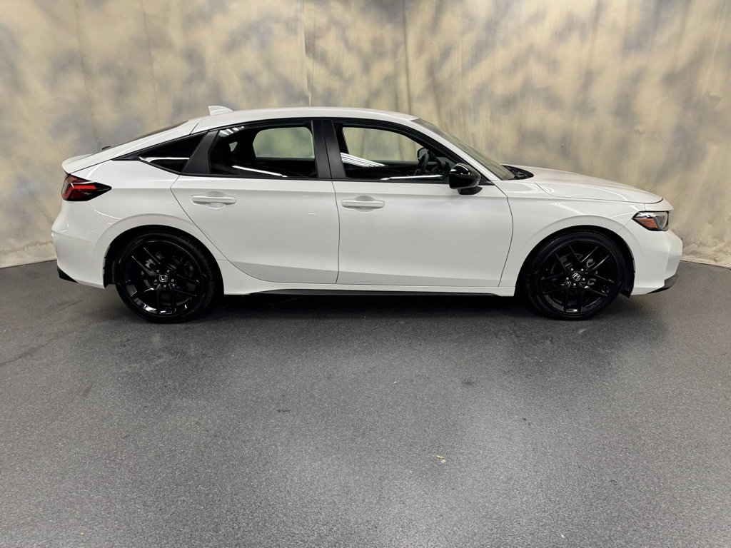 Used 2025 Honda Civic Sport image 9