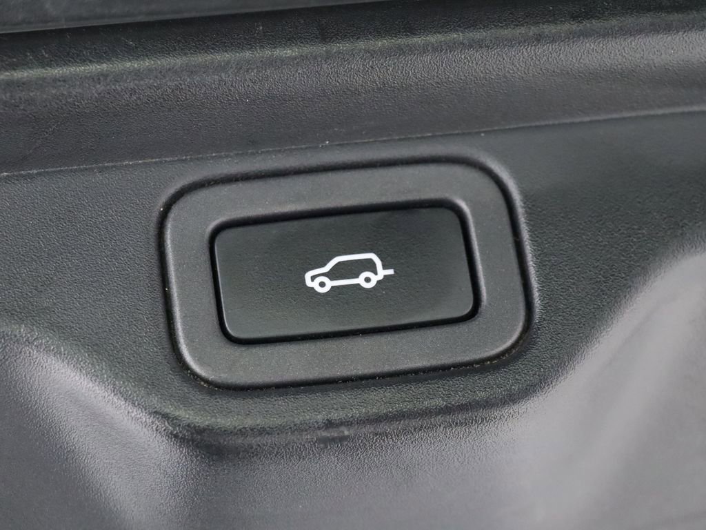 Used 2019 Land Rover Range Rover Long Wheelbase Supercharged image 41