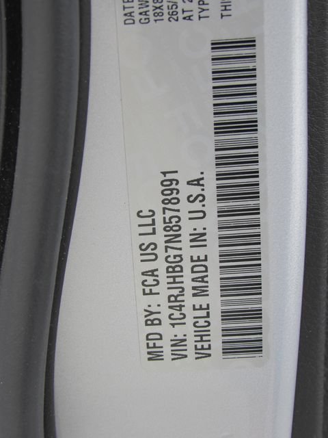 Used 2022 Jeep Grand Cherokee Limited AWD/4WD image 24