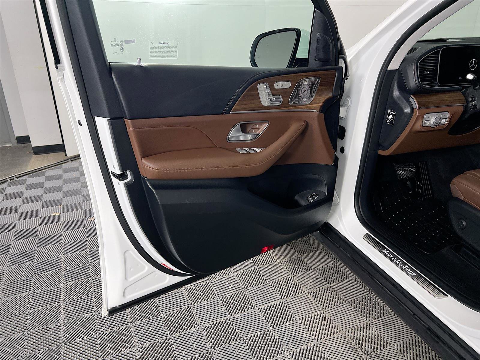 Certified 2025 Mercedes-Benz GLE 350 4MATIC image 15
